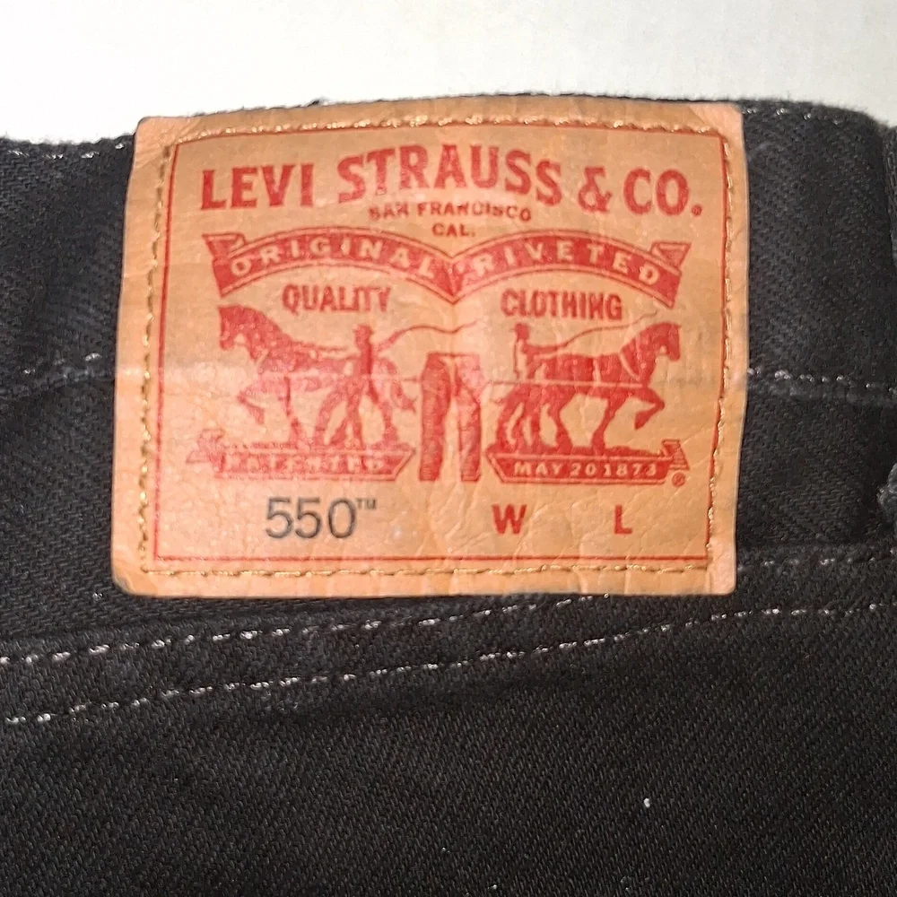 Levi's 550 Relaxed Fit Jeans Size-42x34 Black NWT - Picture 3 of 5